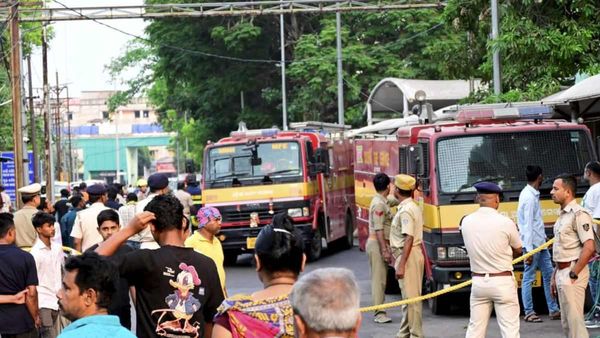 Odisha: कटक में भीषण हादसा, SCB मेडिकल कॉलेज के ट्रॉमा केयर में लगी आग, 10 मरीजों की मौत