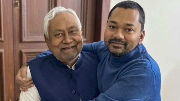 Nishant Kumar Net Worth: नीतीश से 5 गुना ज्यादा अमीर हैं बेटे निशांत! कहां-कहां प्रॉपर्टी, कितने पढ़े-लिखे?