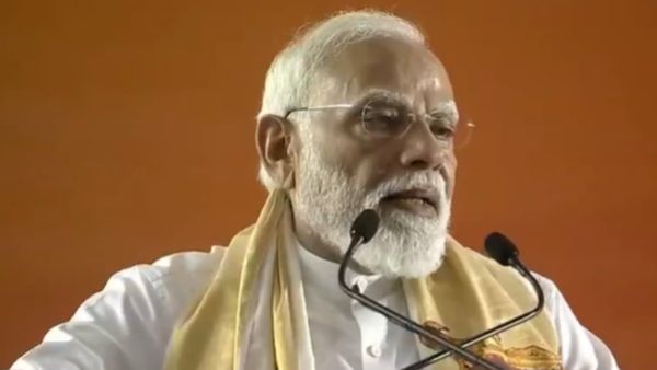 PM Modi Kerala Visit: 'LDF-UDF के बारी-बारी के खेल ने केरल को बर्बाद किया', एर्नाकुलम में गरजे पीएम मोदी