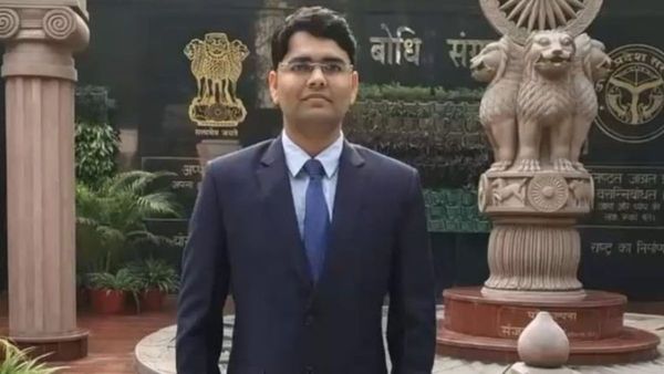 मिठाई की दुकान से DSP की कुर्सी तक! UPSC की असफलता नहीं तोड़ पाई हौसला, पहले एटेम्पट में Raju Modanwal बने DSP