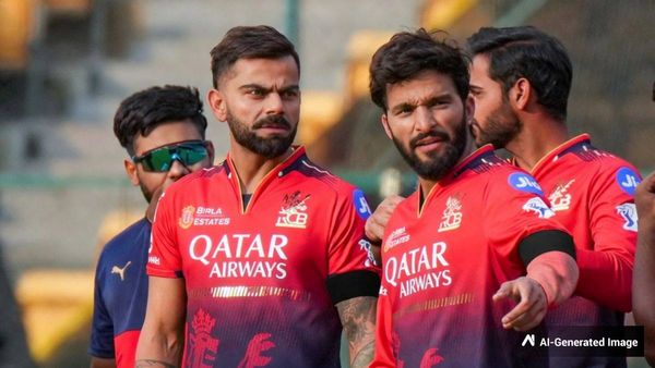 RCB vs SRH: आरसीबी ने पहले ही मैच में हाथों में काली पट्टी क्यों पहनी? काफी दुखद वजह आई सामने