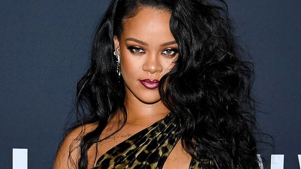 हॉलीवुड में हड़कंप, Rihanna के घर के बाहर चलीं ताबड़तोड़ गोलियां, 30 साल की महिला अरेस्ट, क्या है मामला?