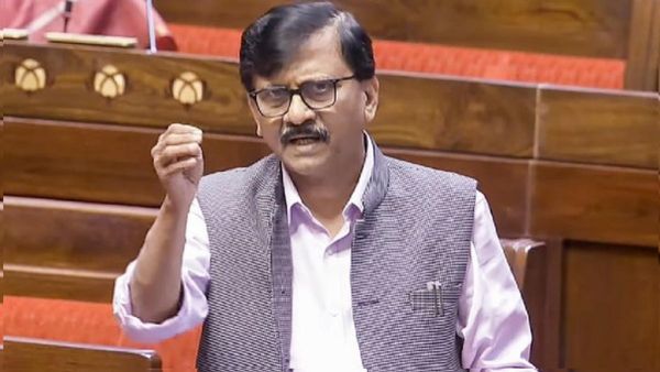 अपने दोस्तों से कहें कि.. ', Iran Israel War के बीच संजय राउत ने पीएम मोदी को विश्व गुरु कहते हुए कसा तंज