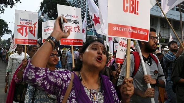 Bengal Chunav में बड़ा दांव! RG Kar पीड़िता की मां को टिकट दे सकती है BJP, ममता के गढ़ में भावनात्मक मुकाबला?