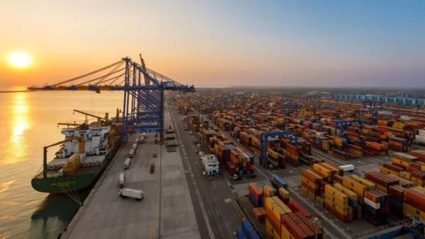 अडानी पोर्ट्स ने 500 मिलियन टन कार्गो हैंडलिंग का ऐतिहासिक आंकड़ा किया पार