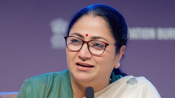 Delhi Semiconductor Policy: अब ‘चिप हब’ बनेगी दिल्ली? नौकरी से निवेश तक, CM रेखा गुप्ता का बड़ा प्लान