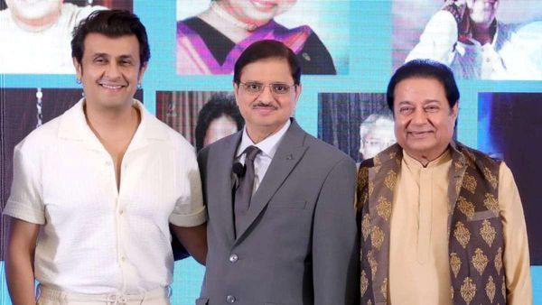 अब सिर्फ तालियां नहीं, अधिकार भी! ISAMRA ने रचा इतिहास, दिग्गज गायकों के खाते में पहुंचे ₹100 करोड़