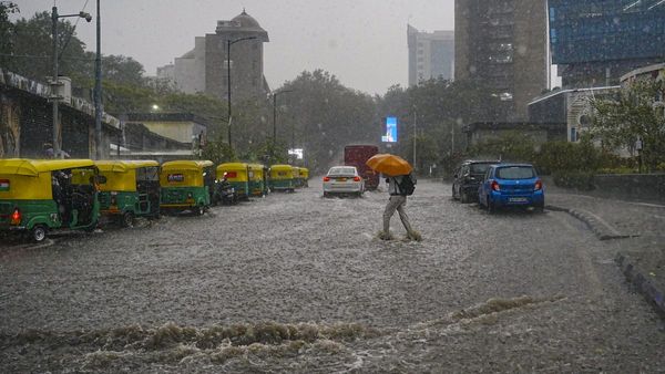 IMD Weather Alert: केदारनाथ यात्रा पर आफत! Delhi-Noida में गिरे ओले, बारिश-आंधी का कहां-कहां अलर्ट?