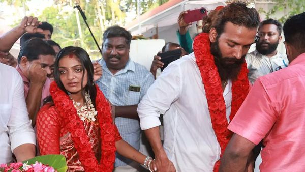 'Monalisa नाबालिग, मुस्लिम मर्द ने फंसाया', शादी के 30 दिन बाद वायरल गर्ल संग ये क्या हुआ? पुलिस की जांच शुरू