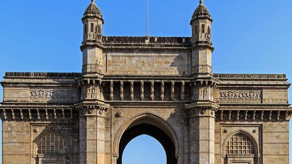 मुंबई में पाइलिंग रिग दुर्घटना में कांस्टेबल की मौत