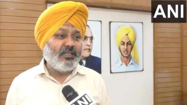 AAP सांसद अशोक मित्तल के घर ED छापेमारी पर भड़के हरपाल चीमा, बोले- चुनाव से पहले एजेंसियों का दुरुपयोग हो रहा