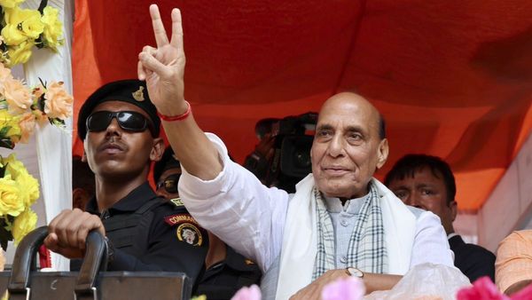 Op Sindoor: 'लंबी जंग के लिए तैयार था भारत', राजनाथ ने बताया क्यों रोका ऑपरेशन सिंदूर? PAK को मिला करारा जवाब