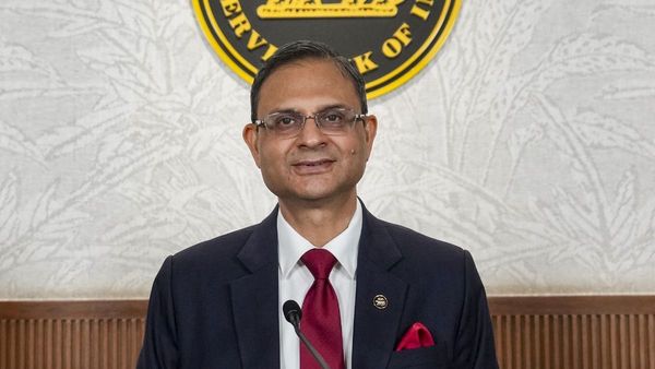 RBI Monetary Policy: मिडिल ईस्ट संकट के बीच आम जनता को राहत! नहीं बढ़ेगी EMI, Repo Rate 5.25% पर स्थिर