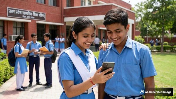 UP Board 2026 Compartment Exam: कम नंबर आए या हुए फेल? स्क्रूटनी-कंपार्टमेंट एग्जाम से बच जाएगा साल