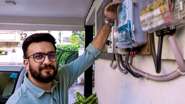 UP के बिजली उपभोक्ताओं के लिए खुशखबरी, नेगेटिव बैलेंस पर भी नहीं होगा अंधेरा, क्या है नया आदेश?