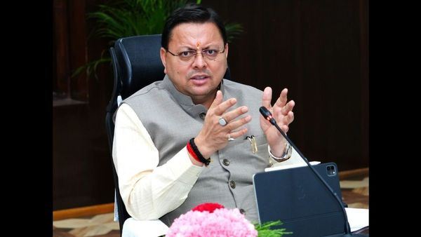 सीएम धामी का औचक निरीक्षण, अधिकारियों में मचा हड़कंप