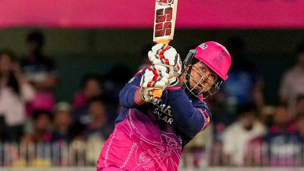 RR vs RCB: वैभव सूर्यवंशी ने हिला डाली रिकॉर्ड बुक, 15 गेंदों में फिफ्टी जड़कर कई कीर्तिमान किए अपने नाम