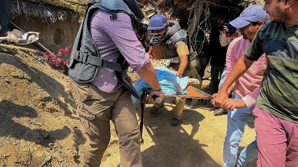Bahraich Leopard Terror: बहराइच में तेंदुए का आतंक! तीन ग्रामीण घायल, कैसे शुरू हुआ डरावना सिलसिला?