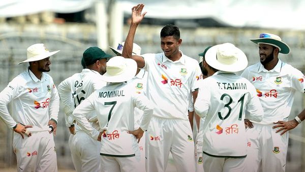 BAN vs PAK: ढाका में ढेर हुआ पाकिस्तान, बांग्लादेश ने पहले टेस्ट में चटाई धूल, हार के साथ बने कई रिकॉर्ड