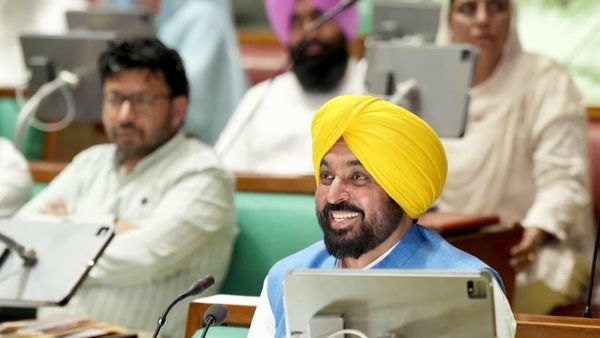 CM Bhagwant Singh Mann का बड़ा तोहफा: पंजाब में न्यूनतम मजदूरी 15% बढ़ी, 13 साल बाद ऐतिहासिक फैसला!