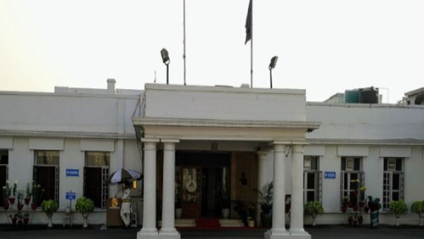 केंद्र ने दिल्ली जिमखाना क्लब को खाली करने का आदेश दिया