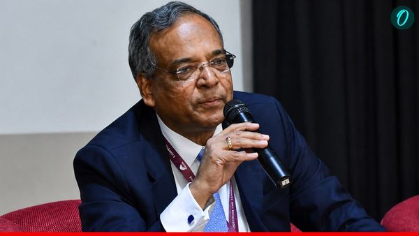 कौन थे IAS धनेंद्र? जिनकी दिल्ली AC ब्लास्ट में हुई मौत, CCI के पहले चेयरमैन,PMO से वर्ल्ड बैंक तक था दबदबा