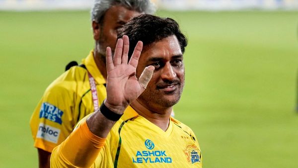 IPL 2026: मैदान पर बिना एंट्री धोनी का आईपीएल करियर खत्म? विदाई मैच भी नहीं मिला, क्या चुपचाप चले गए थाला?