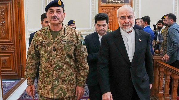 Iran War Update: ट्रंप-मुनीर पर ईरान को भरोसा नहीं! चीन के सहारे चली नई चाल, खेल में बुरा फंसेगा अमेरिका?