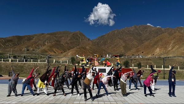 Kailash Mansarovar Yatra 2026: कैलाश मानसरोवर यात्रा जून से होगी शुरू, कैसे करें रजिस्ट्रेशन? पूरी डिटेल