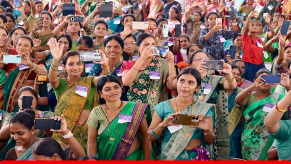 Ladki Bahin Yojna: महाराष्‍ट्र में क्‍या बंद हो रही लाडकी बहिन योजना? शिंदे के बाद संजय निरुपम ने बताया सच
