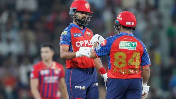 LSG vs PBKS: श्रेयस अय्यर का तूफानी शतक, लखनऊ को हराकर पंजाब किंग्स प्लेऑफ़ की दौड़ में बरकरार