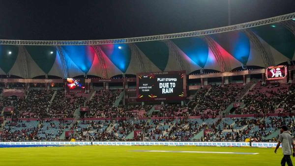 LSG vs RCB: लखनऊ-आरसीबी मैच बारिश से रुका, रद्द होने पर कौन होगा प्लेऑफ़ से बाहर