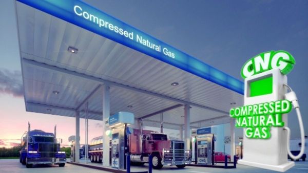 Mumbai CNG Price Hike: मुंबई में सीएनजी के बढ़ा दिए गए दाम, क्‍या बढ़ जाएगा टैक्‍सी-ऑटो और बस का किराया?