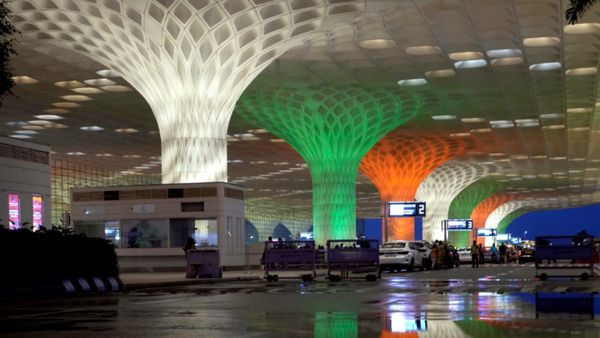 Mumbai Airport: 7 मई को मुंबई इंटरनेशनल एयरपोर्ट पर फ्लाइट का संचालन बंद रहेगा, आखिर क्‍या है वजह?
