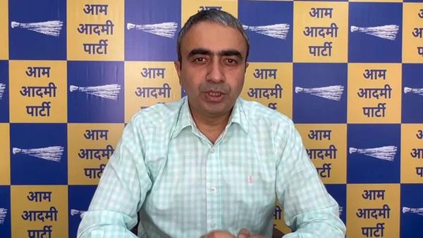NEET-UG 2026 Paper Leak Scam: मोदी सरकार पर '23 लाख छात्रों की जिंदगी से खिलवाड़' का आरोप, AAP का तीखा हमला