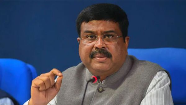 NEET UG परीक्षा की गई रद्द, पेपर लीक के आरोपों पर शिक्षा मंत्री धमेंद्र प्रधान ने क्‍यों चुप्‍पी साधी?