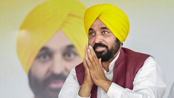 Punjab Nagar Panchayat Chunav: नगर निगम-नगर पंचायत चुनावों में कैसे AAP की ऐतिहासिक जीत? BJP धुंआ-धुंआ