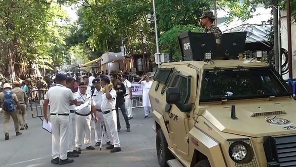 Bengal Results 2026: बंगाल में BJP की प्रचंड जीत के बाद भी रहेगा सन्नाटा! EC ने जश्न और जुलूस पर लगाया बैन