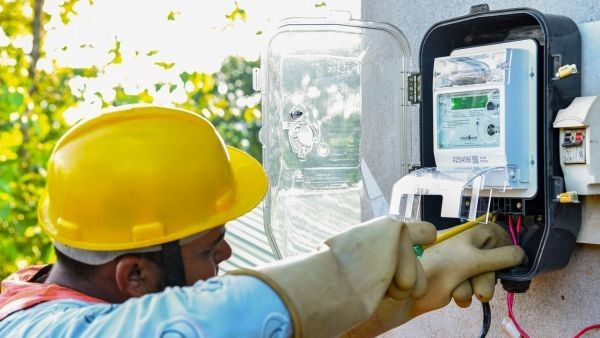 UP Electricity News: यूपी में बिजली बिल का नया नियम लागू! कब आएगा पेमेंट का मैसेज? बकाया पर मिलेगी बड़ी राहत