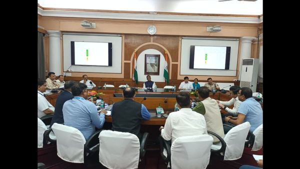 बिहार में LPG, PNG और पेट्रोल-डीजल आपूर्ति की समीक्षा, मुख्य सचिव ने दिए अहम निर्देश