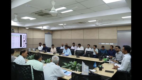 Bihar News: निर्बाध बिजली आपूर्ति को लेकर ऊर्जा विभाग सख्त, भीषण गर्मी में सुचारु सप्लाई सुनिश्चित करने के निर्देश