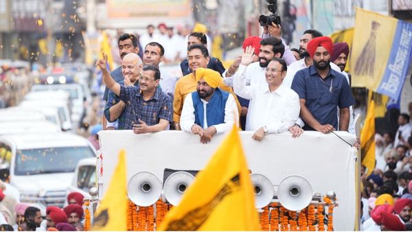 बठिंडा रोड शो में अरविंद केजरीवाल ने जनता का जताया आभार, बोले- 2027 में फिर मुख्यमंत्री बनेंगे भगवंत मान