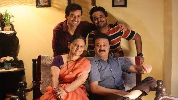 Gullak Season 5 Review: बदलते वक्त, नए सपने और वही अपनापन, क्या मिश्रा परिवार इस बार भी जीत पाएगा दिल?