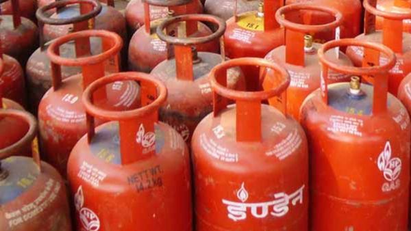 LPG Price Hike: तीन महीने में दूसरी बार बढ़े सिलेंडर के दाम, इतना रुपये अधिक महंगा हो गया घरेलू Cylinder