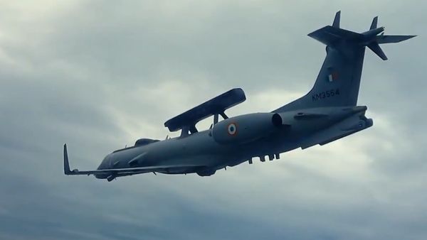 OI Defence: फाइटर जेट, ड्रोन और मिसाइल सब पर नजर, DRDO ने Air Force को सौंपा 'नेत्रा', गजब है इसकी खासियत