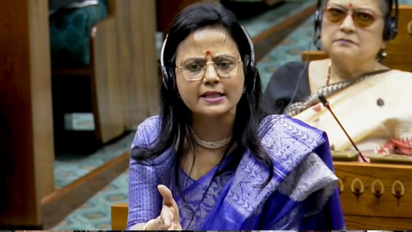 TMC Rebel Crisis: ‘सुवेंदु अधिकारी के लिए सम्मान है' TMC में फूट के बीच ऐसा क्यों बोलीं महुआ मोइत्रा