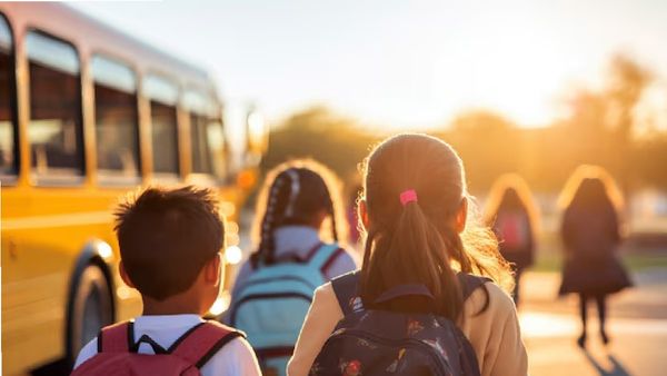 UP Schools Holiday: स्कूलों की गर्मी छुट्टियां बढ़ाई गईं, कबसे शुरू होंगी Classes? पूरा शेड्यूल यहां