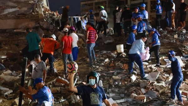 Venezuela Earthquake: एयरपोर्ट पर भगदड़, सड़कों पर अफरा-तफरी! वेनेजुएला भूकंप के 5 खौफनाक Video
