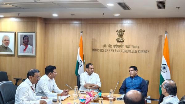 हरित ऊर्जा परियोजनाओं को रफ्तार देने के लिए बिहार ने केंद्र से मांगा सहयोग, ग्रीन एनर्जी कॉरिडोर समेत कई प्रस्तावों पर हुई चर्चा