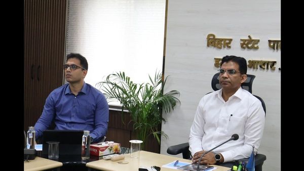Bihar News: ऊर्जा सचिव ने डिजिटल परियोजनाओं की समीक्षा की, ई-ऑफिस अपनाने पर दिया जोर